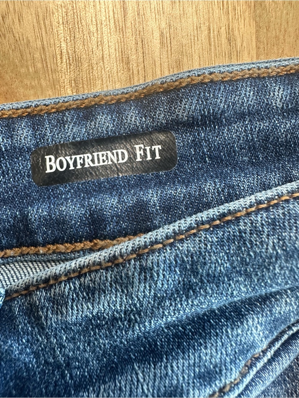 Judy Blue Midi Rise Boyfriend Destroy Jeans with Yoke Pockets 20W - Picture 7 of 9